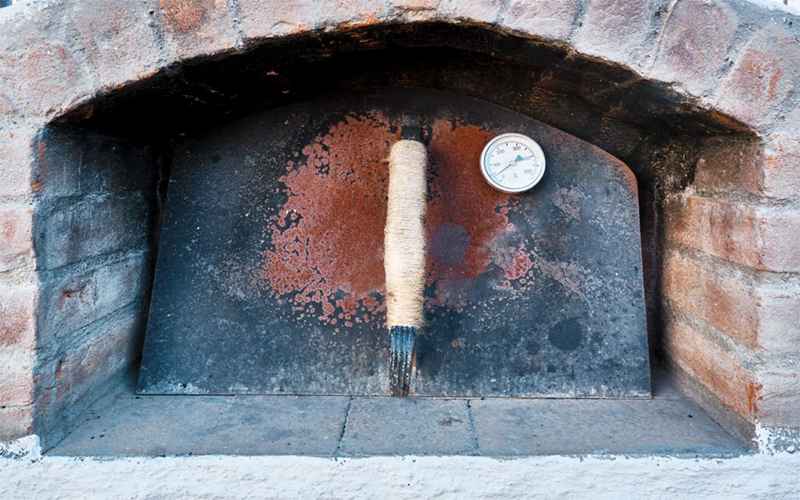 Where To Place An Oven Thermometer